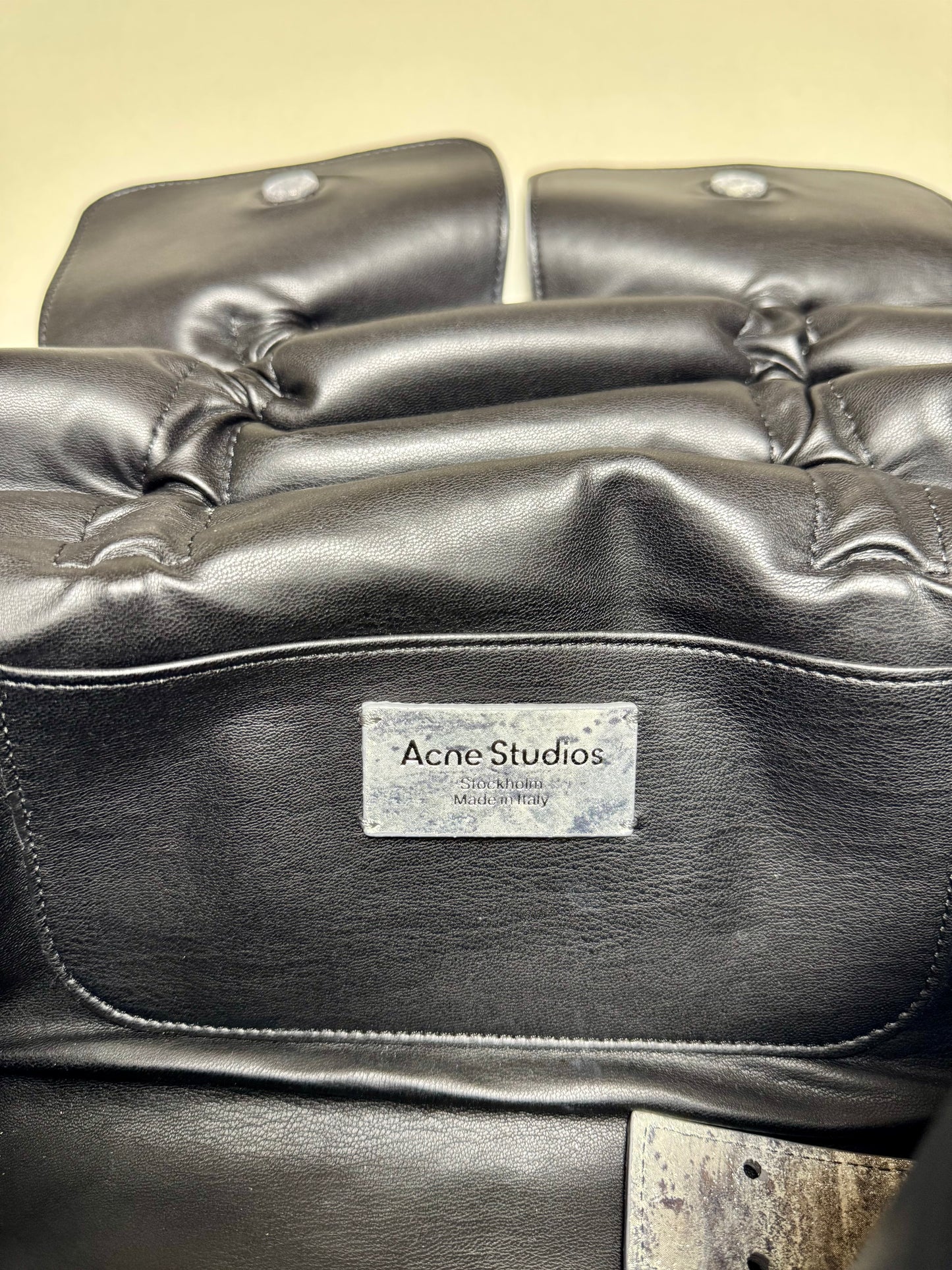Multipocket Handbag